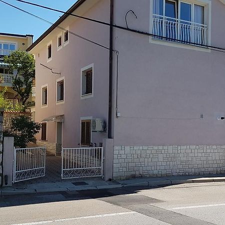 Apartman Sevilya Kostrena Luaran gambar